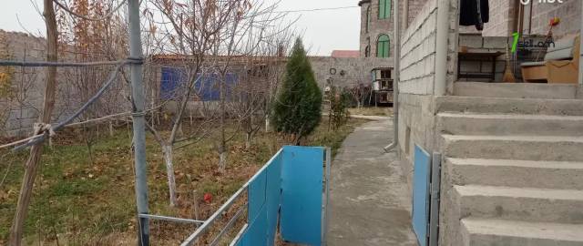 Մեկ հարկանի քարե տուն Քասախում, 170 ք.մ., 2 սանհանգույց, կապիտալ վերանորոգված