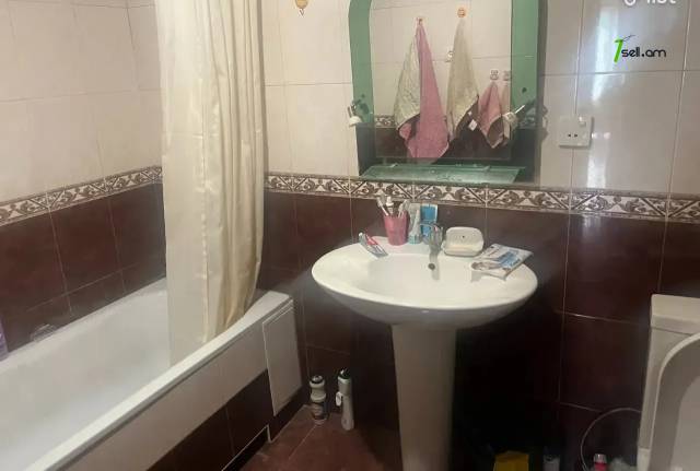 3 սենյականոց բնակարան, Չարենց թաղամաս, 80 քմ, 3/14 հարկ, կոսմետիկ վերանորոգում