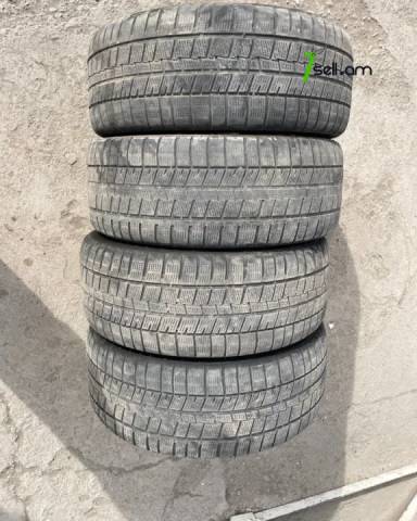 GGG. Botto 4 հատ 75-80% Ձմեռային անվադողեր, 235/45 R18