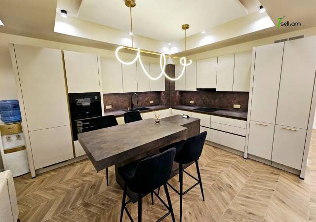 2 սենյականոց բնակարան նորակառույց շենքում Պարոնյանի փողոցում, 89 ք.մ., բարձր առաստաղներ, 8/14 հարկ