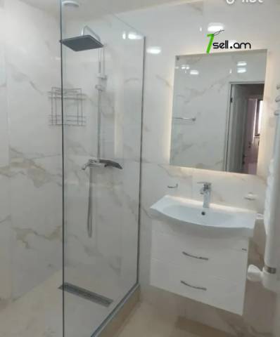 3 սենյականոց բնակարան Սլավիկ Չիլոյան փողոցում, 78 ք.մ., 3/9 հարկ, 2 սանհանգույց