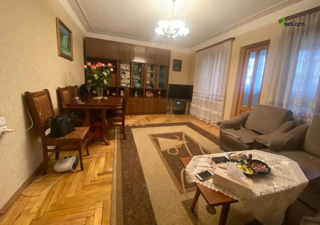 3 սենյականոց բնակարան, Դավթաշեն 3-րդ թաղամաս, 101 քմ, 1/9 հարկ, 2 սանհանգույց, մասնակի վերանորոգում