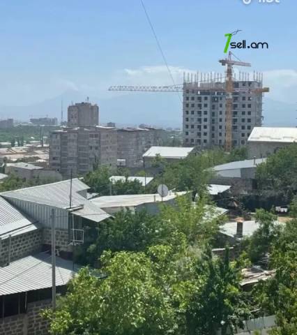 3 սենյականոց բնակարան Մելիք Մելիքյան փողոցում, 78 ք.մ., 5/9 հարկ, կապիտալ վերանորոգված