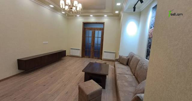 3 սենյականոց բնակարան Մեսրոպ Մաշտոցի պողոտայում, 80 քմ, 2/5 հարկ, դիզայներական ոճով վերանորոգված