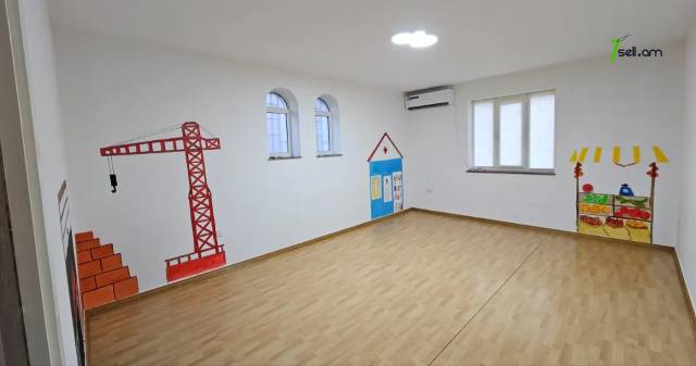 Բազմաֆունկցիոնալ գույք Սայաթ-Նովայի պողոտայում կենտրոնում, 260 քմ