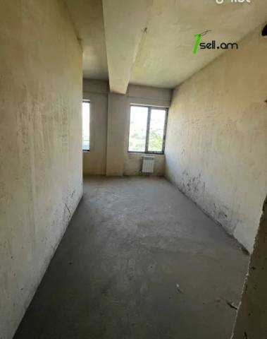 3 սենյականոց բնակարան նորակառույց շենքում Սերո Խանզադյան փողոցում, 113 քմ, 7/9 հարկ, 2 սանհանգույց