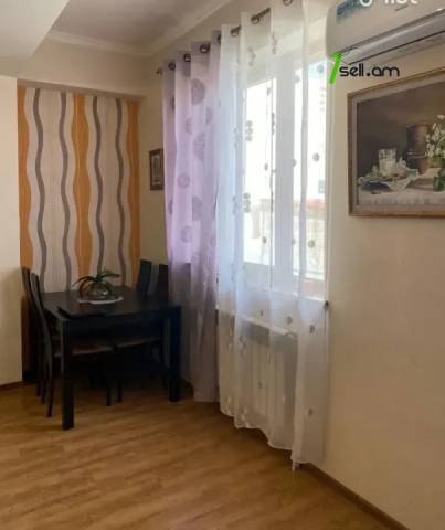 2 սենյականոց բնակարան նորակառույց շենքում Պարույր Սևակի փողոցում, 71 ք.մ., բարձր առաստաղներ