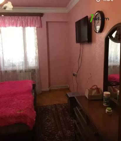 3 սենյականոց բնակարան, Դավթաշենի 4-րդ զանգված, 105 ք.մ., մի քանի պատշգամբ, 4/9 հարկ