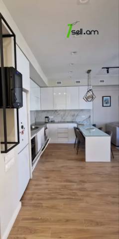 3 սենյականոց բնակարան Թումանյան փողոցում, 70 ք.մ., 3/5 հարկ, դիզայներական ոճով վերանորոգված