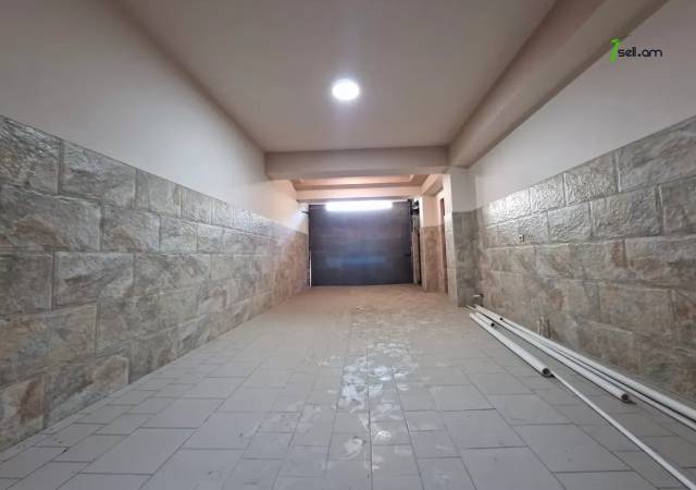 Երեք հարկանի քարե տուն Բաբայան փողոցում Քանաքեռ Զեյթունում, 970 ք.մ., 3+ սանհանգույց