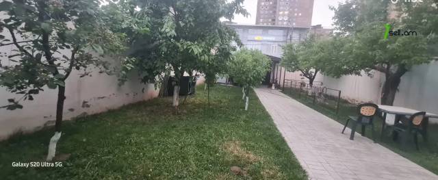 Մեկ հարկանի տուն Պարույր Սևակ թաղամասի 1-ին փողոցում Առինջում, 120 քմ, 2 սանհանգույց