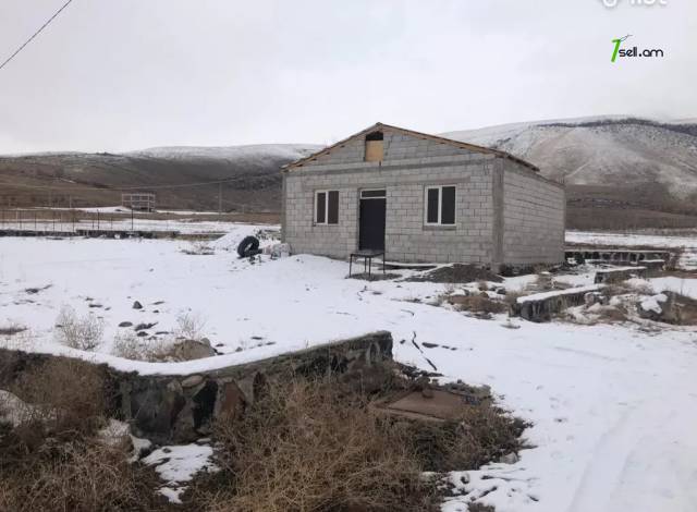 Հողատարածք բնակելի շինությունների համար Աբովյանում, 1000 ք.մ.