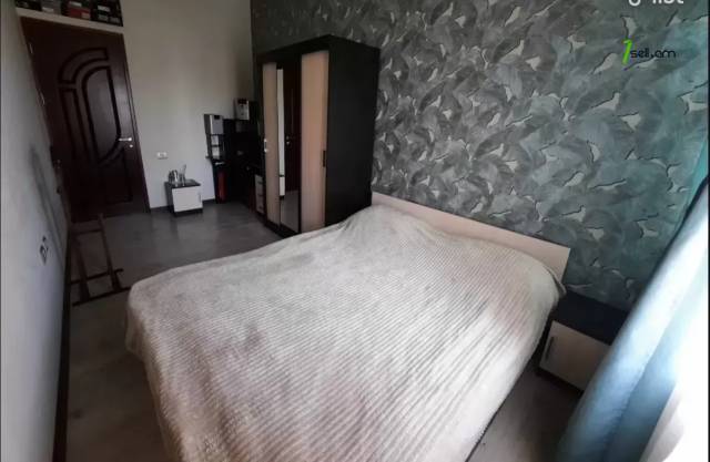 4 սենյականոց բնակարան կենտրոնում, 82 ք.մ., 2 սանհանգույց, բարձր առաստաղներ, կապիտալ վերանորոգված