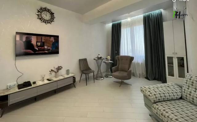 4 սենյականոց բնակարան նորակառույց շենքում Արղության փողոցում, 96 քմ, 12/14 հարկ, 2 սանհանգույց