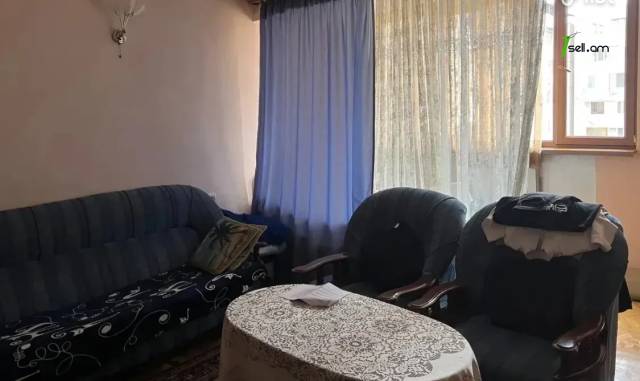 2 սենյականոց բնակարան, Ավան-Առինջ 1-ին միկրոշրջան, 56 ք.մ., 6/9 հարկ, մասնակի վերանորոգում