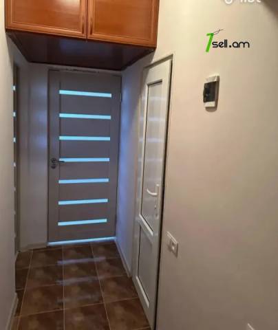3 սենյականոց բնակարան Գուսան Շերամի փողոցում, 80 ք.մ., 7/9 հարկ, կապիտալ վերանորոգված