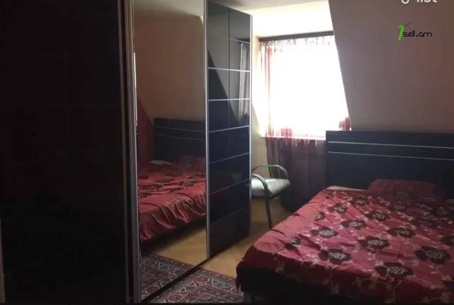 6 սենյականոց բնակարան կենտրոնում, 265 ք.մ., 2 սանհանգույց, բարձր առաստաղներ, եվրովերանորոգված