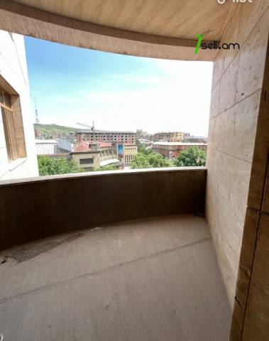 Ընդարձակ 4 սենյականոց բնակարան նորակառույց շենքում Աբովյան փողոցում, 225 քմ, 6/14 հարկ