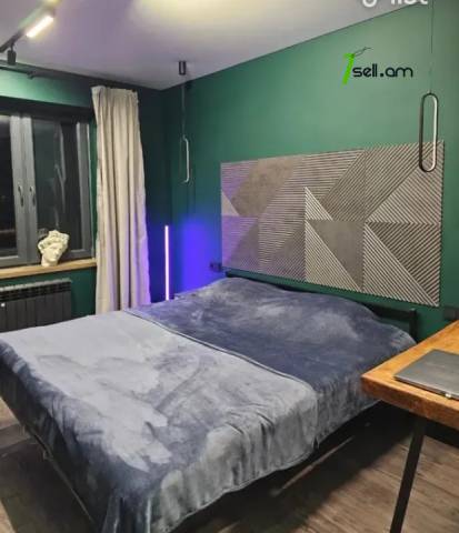 2 սենյականոց բնակարան Վիկտոր Համբարձումյանի փողոցում, 62 ք.մ., նախավերջին հարկ