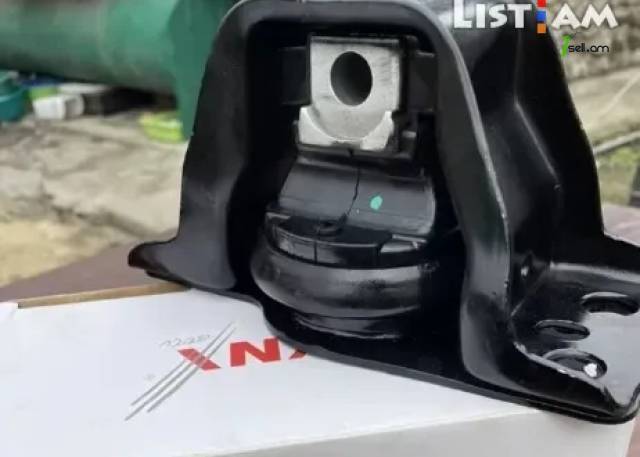 Nissan Micra, Note Պադուշկա Մատոռի դիմացի աջ, Շարժիչի Բարձիկ