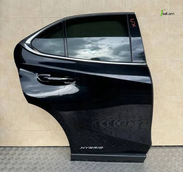 Lexus UX հետևի աջ դուռ 2018-2024