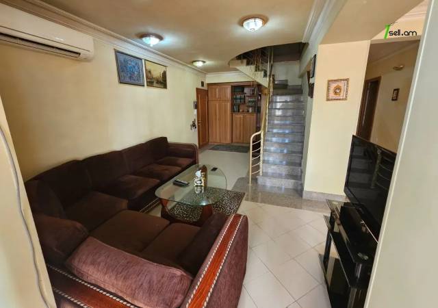 4 սենյականոց բնակարան Վարդանանց փողոցում, 140 ք.մ., 5/10 հարկ, 2 սանհանգույց, կապիտալ վերանորոգված