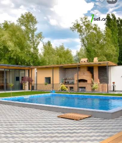 Բազմաֆունկցիոնալ գույք 3-րդ փողոցում Ակունքում, 160 քմ