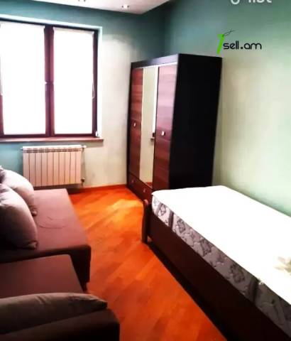 3 սենյականոց բնակարան Սայաթ-Նովայի պողոտայում, 105 ք.մ., 2 սանհանգույց, բարձր առաստաղներ