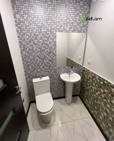 4 սենյականոց բնակարան նորակառույց շենքում Ռիգայի փողոցում, 136 ք.մ., 2 սանհանգույց, բարձր առաստաղներ