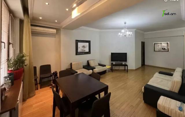 3 սենյականոց բնակարան նորակառույց շենքում Տոլբուխինի փողոցում, 95 ք.մ., բարձր առաստաղներ, 2/11 հարկ