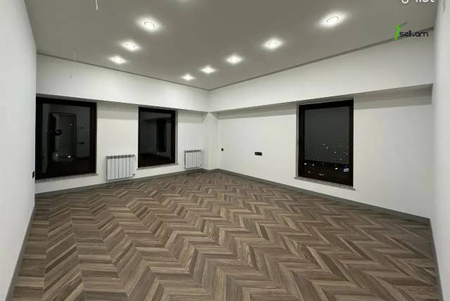 4 սենյականոց բնակարան նորակառույց շենքում, Ներսիսյան փողոցի փակուղի, 200 քմ, նախավերջին հարկ