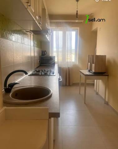 3 սենյականոց բնակարան, Ավան-Առինջ 2-րդ միկրոշրջան, 77 քմ, նախավերջին հարկ, եվրովերանորոգված