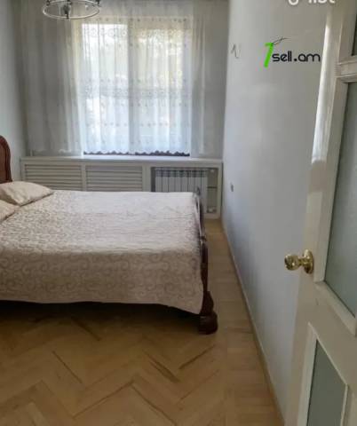 3 սենյականոց բնակարան Գյուլբենկյան փողոցում, 78 ք.մ., 3/5 հարկ, եվրովերանորոգված, քարե շենք