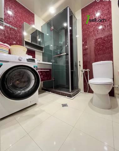 Ընդարձակ 6 սենյականոց բնակարան նորակառույց շենքում, Buzand St, 350 ք.մ., 3+ սանհանգույց