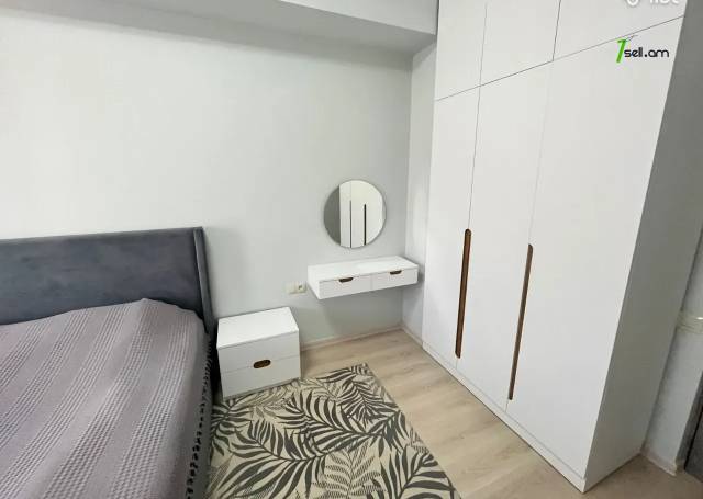 4 սենյականոց բնակարան նորակառույց շենքում Արամ Խաչատրյան փողոցում, 104 քմ, 5/13 հարկ