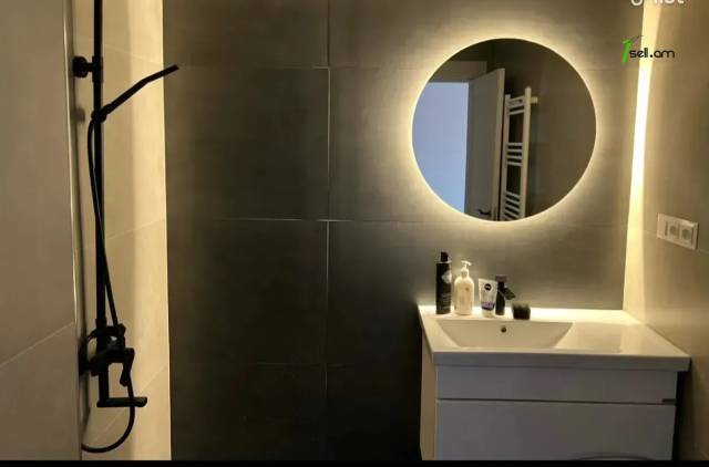 2 սենյականոց բնակարան նորակառույց շենքում Անաստաս Միկոյանի փողոցում, 65 քմ, նախավերջին հարկ