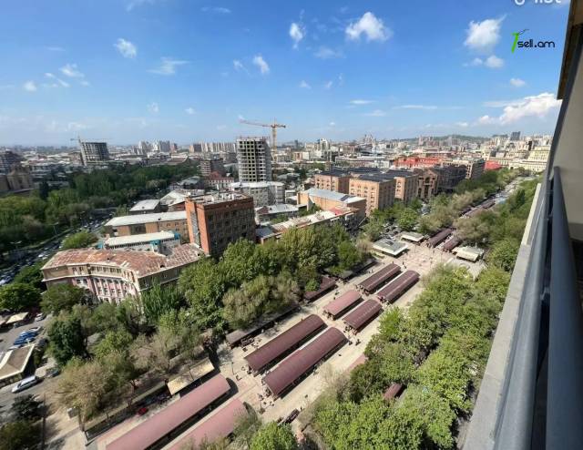 4 սենյականոց բնակարան նորակառույց շենքում Վարդանանց փողոցում, 190 քմ, 17/20 հարկ, 2 սանհանգույց