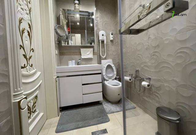 Ընդարձակ 3 սենյականոց բնակարան նորակառույց շենքում Արամի փողոցում, 180 ք.մ., 3+ սանհանգույց