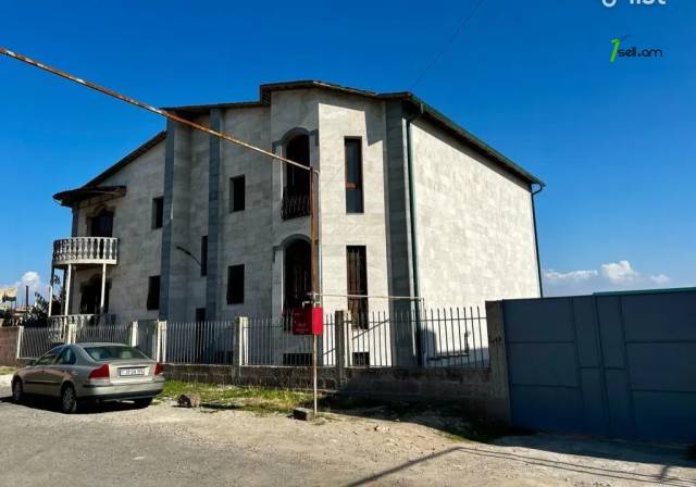 Հյուրանոց Մինսկի փողոցում Նոր Նորքում, 700 քմ