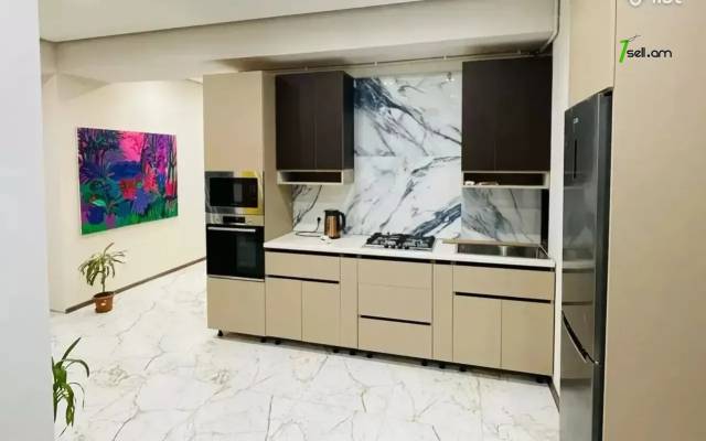 2 սենյականոց բնակարան նորակառույց շենքում Արամ Խաչատրյան փողոցում, 61 քմ, 5/15 հարկ