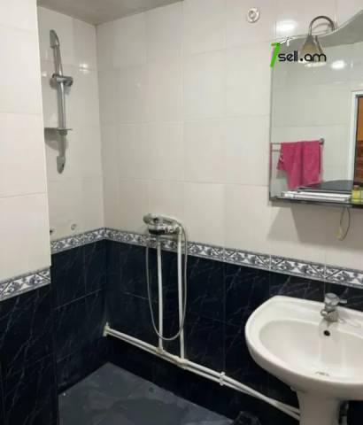 1 սենյականոց բնակարան Քաջազնունի փողոցում, 45 քմ, 5/9 հարկ, կապիտալ վերանորոգված