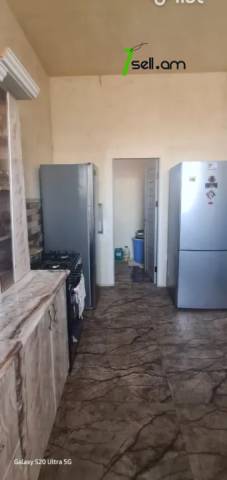 Մեկ հարկանի տուն 22-րդ փողոցում Առինջում, 120 քմ, 2 սանհանգույց, կապիտալ վերանորոգված