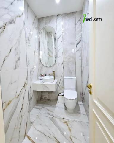 Երեք հարկանի քարե տուն, Նորք-Մարաշ վարչական շրջան Նորք Մարաշում, 660 ք.մ., 3+ սանհանգույց