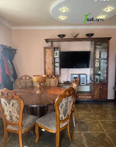 Երկու հարկանի քարե տուն 1-ին փողոցում Նուռնուսում, 120 ք.մ., 2 սանհանգույց, կապիտալ վերանորոգված