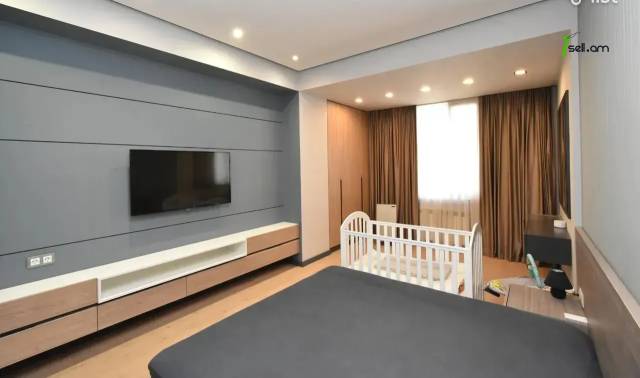 3 սենյականոց բնակարան նորակառույց շենքում Կոմիտասի պողոտայում, 106 ք.մ., բարձր առաստաղներ