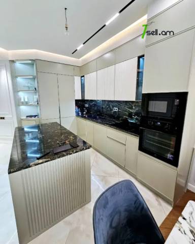 4 սենյականոց բնակարան նորակառույց շենքում Անտառային փողոցում, 120 ք.մ., 2 սանհանգույց