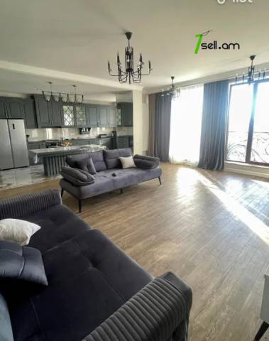 4 սենյականոց բնակարան նորակառույց շենքում Անտառային փողոցում, 154 ք.մ., 2 սանհանգույց