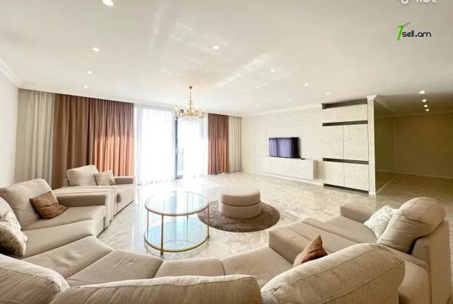 Ընդարձակ 4 սենյականոց բնակարան նորակառույց շենքում Վարդանանց փողոցում, 206 քմ, 20/23 հարկ