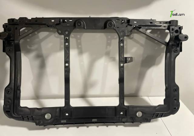 Mazda 3 էկրան տելեվիզոր (2013-2016)