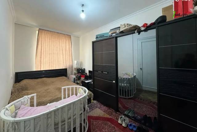 2 սենյականոց բնակարան Նիկողայոս Տիգրանյան փողոցում, 56 քմ, բարձր առաստաղներ, մասնակի վերանորոգում